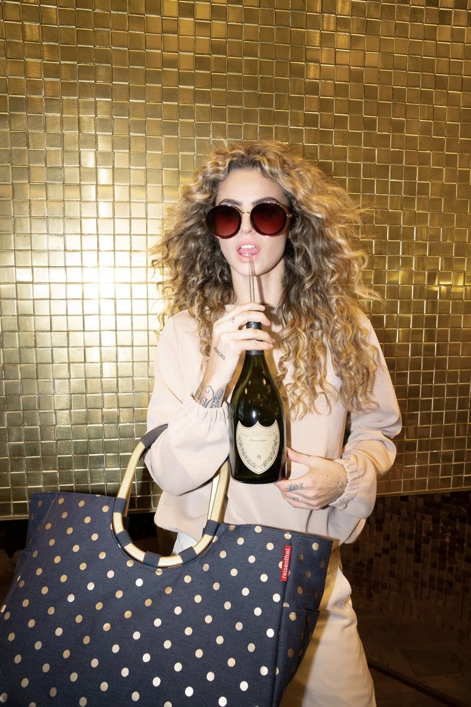 reisenthel Loopshopper L - Sturdy Bag with Practical Compartments Made from Recycled PET Bottles - Charming and Water-Repellent Design Gold, Mesh black., L