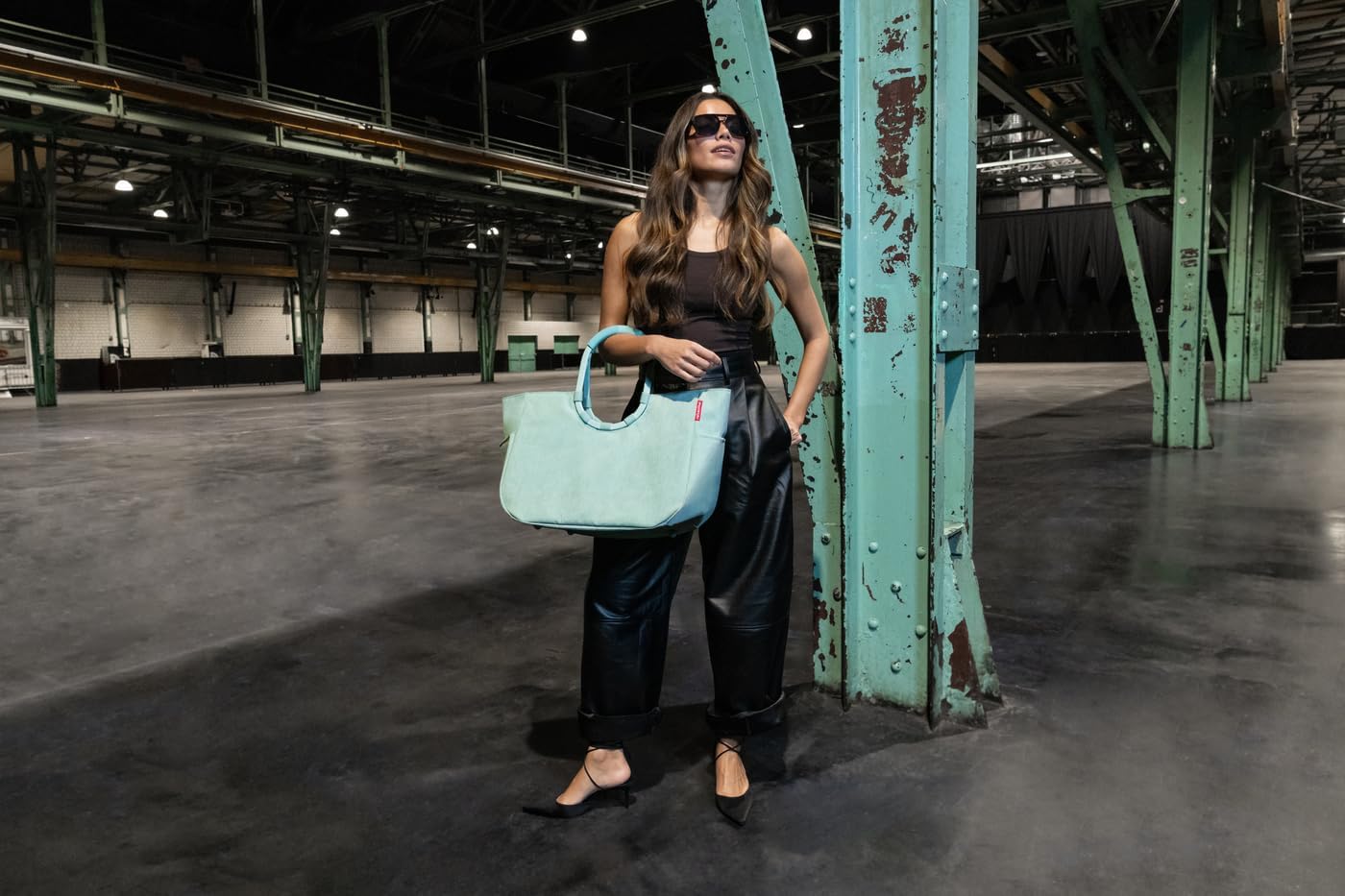 reisenthel Loopshopper L - Sturdy Bag with Practical Compartments Made from Recycled PET Bottles - Charming and Water-Repellent Design Gold, Mesh black., L