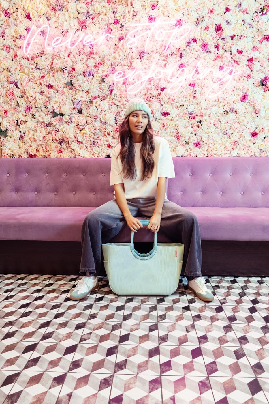 reisenthel Loopshopper L - Sturdy Bag with Practical Compartments Made from Recycled PET Bottles - Charming and Water-Repellent Design Gold, Mesh black., L