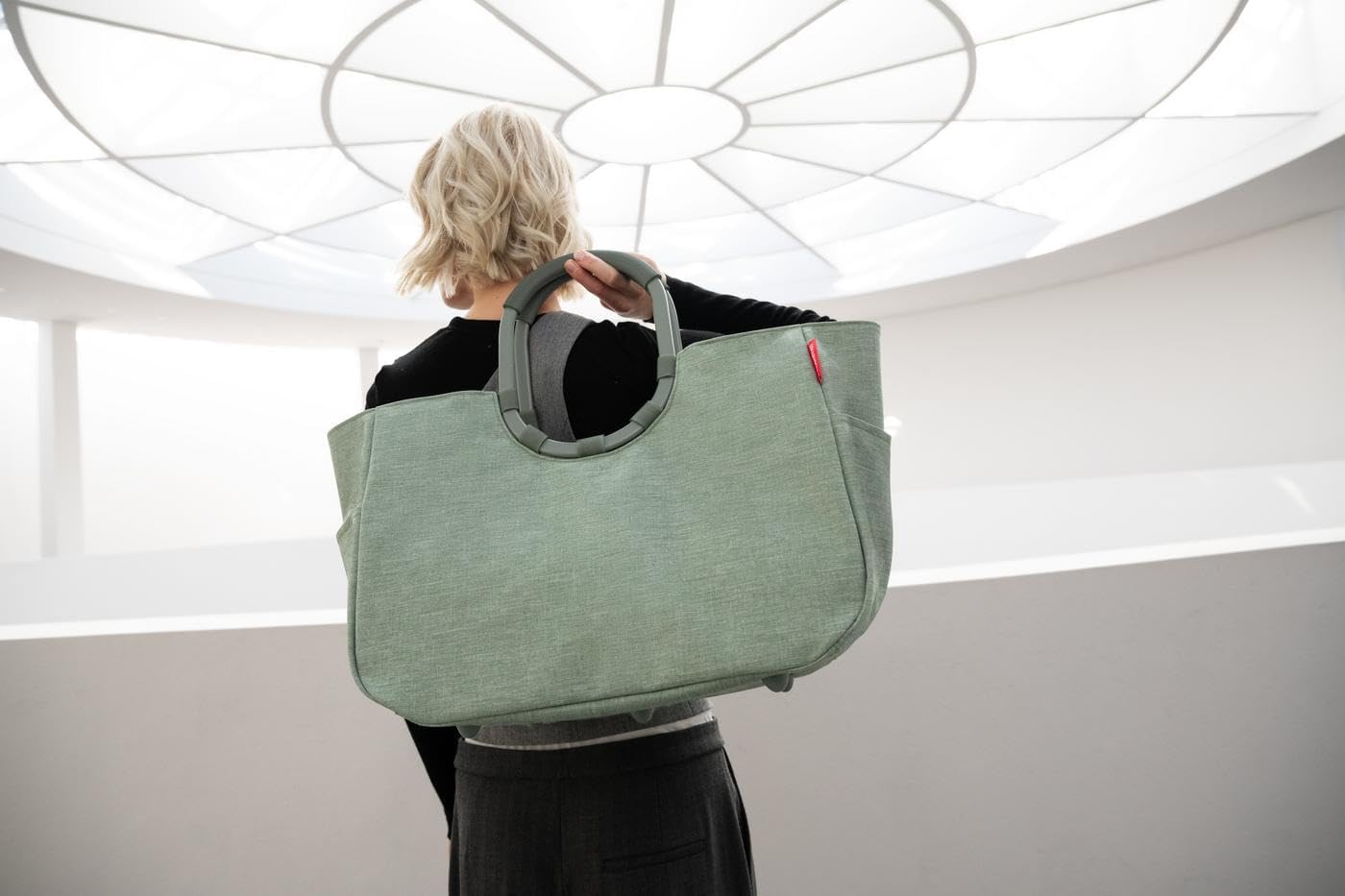 reisenthel Loopshopper L - Sturdy Bag with Practical Compartments Made from Recycled PET Bottles - Charming and Water-Repellent Design Gold, Mesh black., L