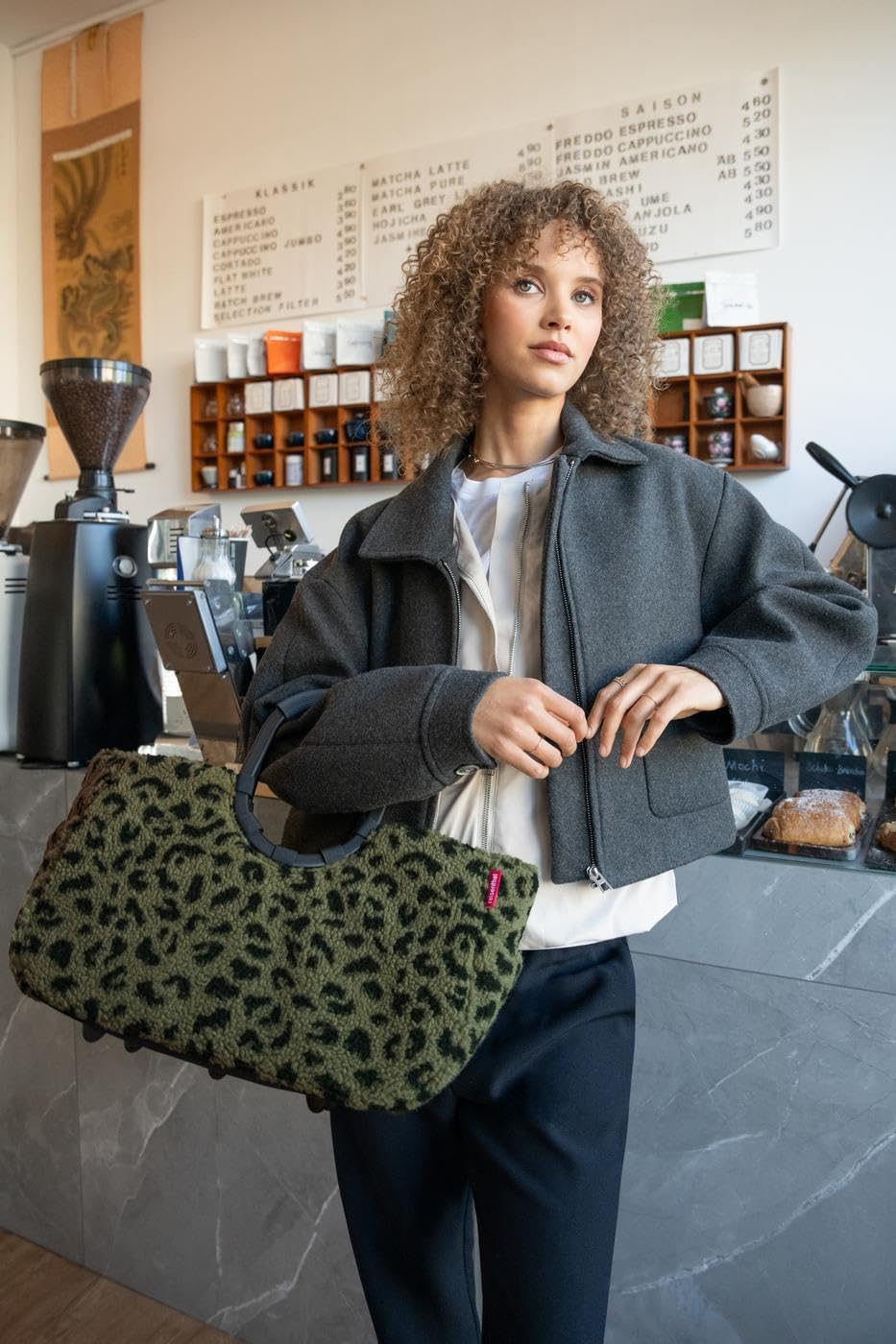 reisenthel Loopshopper M - Sturdy Bag with Practical Compartments Made from Recycled PET Bottles - Elegance When Shopping, Lots of Function Included, Teddy Sand, M